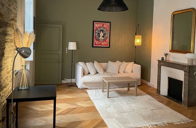 Large duplex in the heart of Nantes