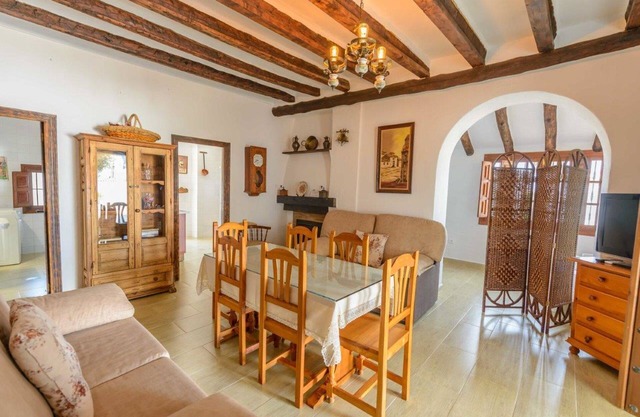 Large Family House with Private Pool near the Beach