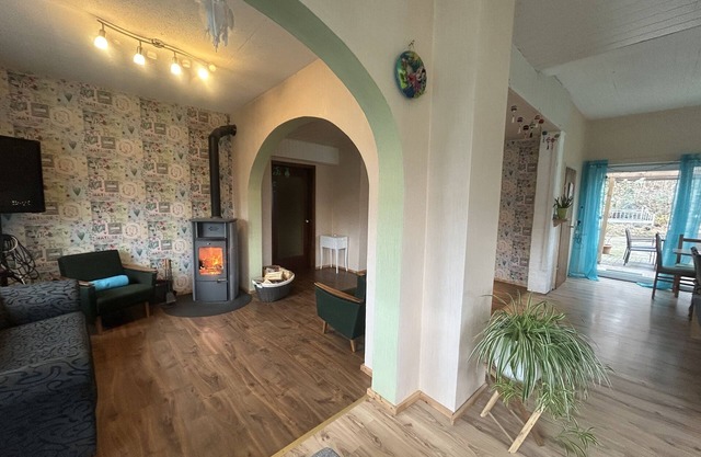 Large forest house on the cycle path with space for up to 33 people!