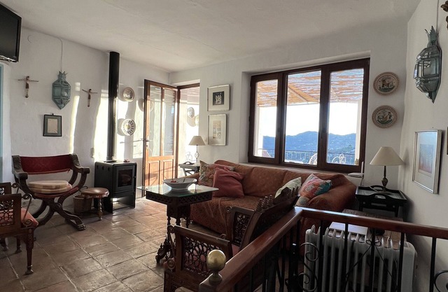 Large Four bedroom house in exquisite 16th century Moorish village. Sleeps 8.