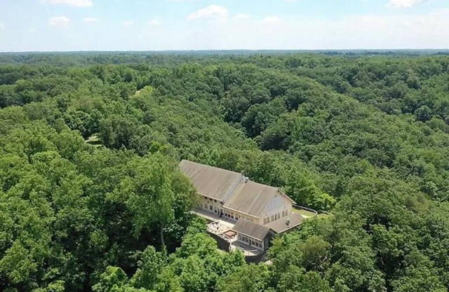 Large Group Rental Near Louisville with Mountain Views