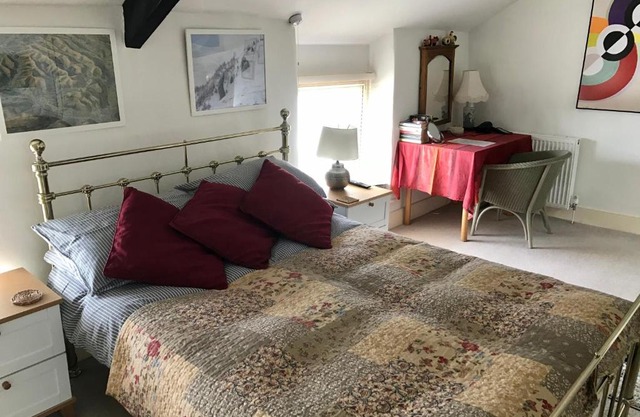 Large guest room in stylish Georgian town house