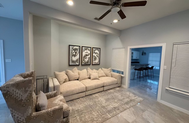 Large Home, Plan your events, Sparkling Pool, Deck