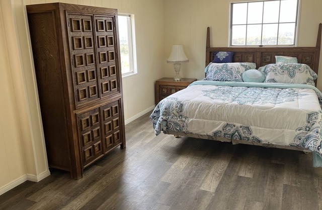 Large House on 40 acres. Privacy, Hiking , Bring ATVs, old mine, hike, horseback