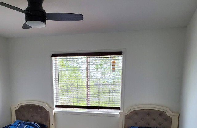 Large House right in Kelowna!