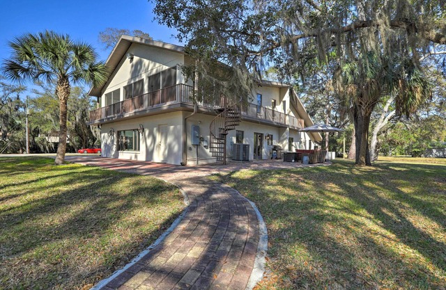 Largo Home + Outdoor Oasis: ‘The Peacock Farm’