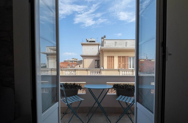 LargoDoria - Genoa apartment with balcony