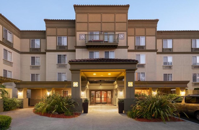 Larkspur Landing Extended Stay Suites Sunnyvale