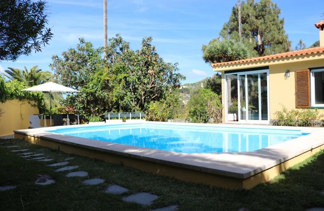 LAS HORTENSIAS WITH PRIVATE POOL