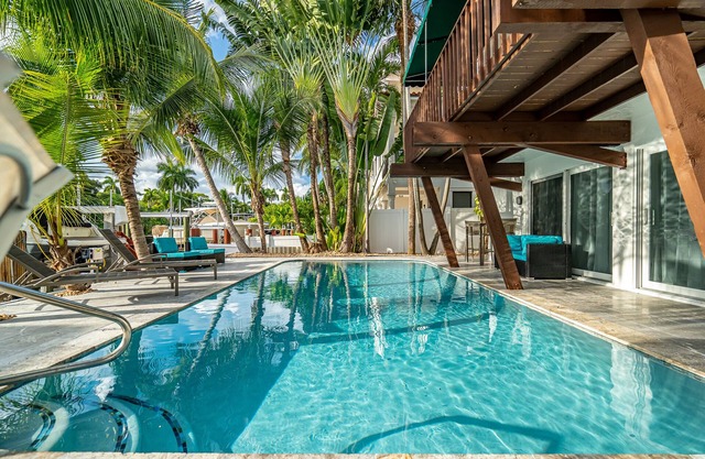 Las Olas Escape 6/5-for 12+ Pool-Waterfront