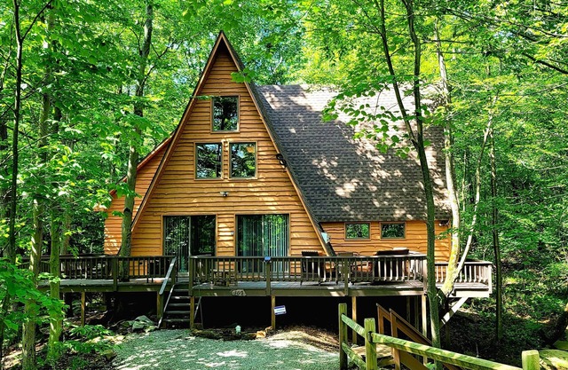 Laurel Creek Cabin Rustic Luxury Ski Resort Getaway!