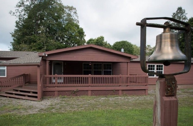 Laurel Hill Lodge: Secluded Getaway in the Laurel Highlands