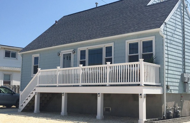 Lavallette, gorgeous super clean, confortable home is waiting for you!