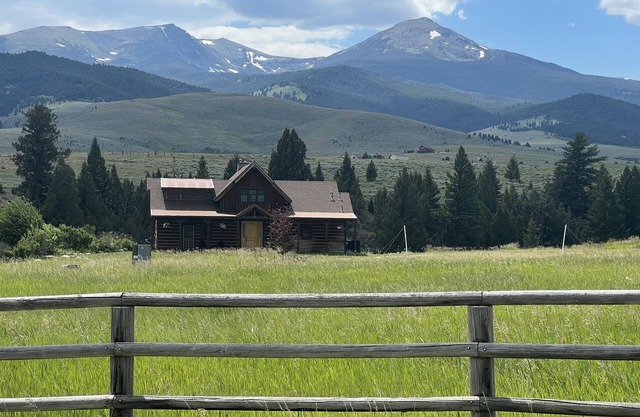 Lazy Ass Ranch in North Meadow Creek