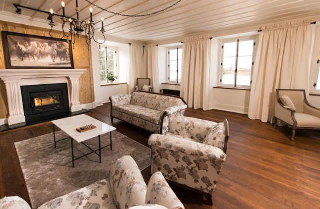 Le Canadien - Room (3) with private bath Enr.304001