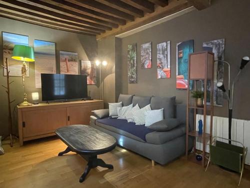 Le Cosy de Cryslor dans le vieux Chalon médiéval