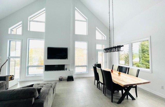 Le Jarret Noir! Chalet NEUF en nature SPA/Vue Lac