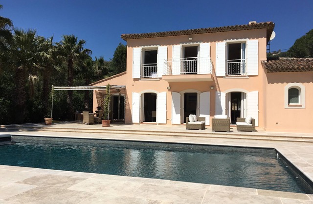 Le Mas Rose: Magnificent Air-conditioned Villa with Swimming Pool and Garden Grimaud St Tropez