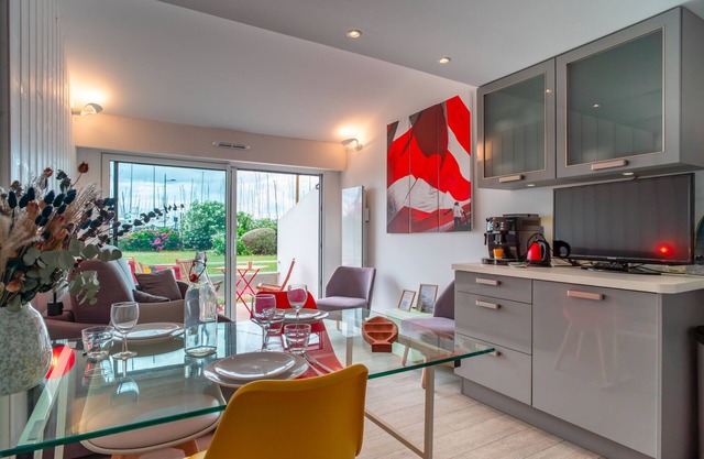 Le Reflet du Port - Studio Apartment, Sleeps 3