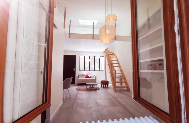 Le Saint Christophe - Mairie d'Aubervilliers ligne 12