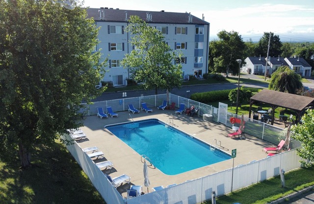 Le Skieur | Mont St-Anne | Pool & Sauna | AC