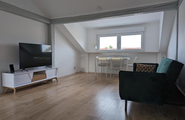 Le Vauban - appartement 2 chambres, salon, cuisine équipée, parking et wifi gratuit