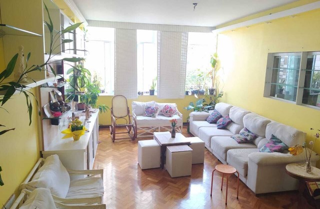 Leblon two blocks from the beach: comfort and safety