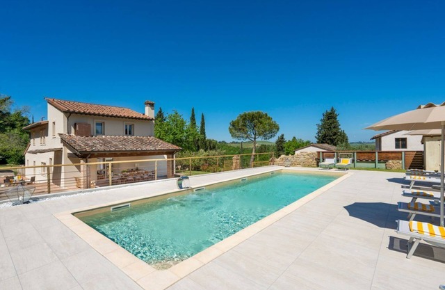 Leccio Del Corno - Five Bedroom Villa, Sleeps 10