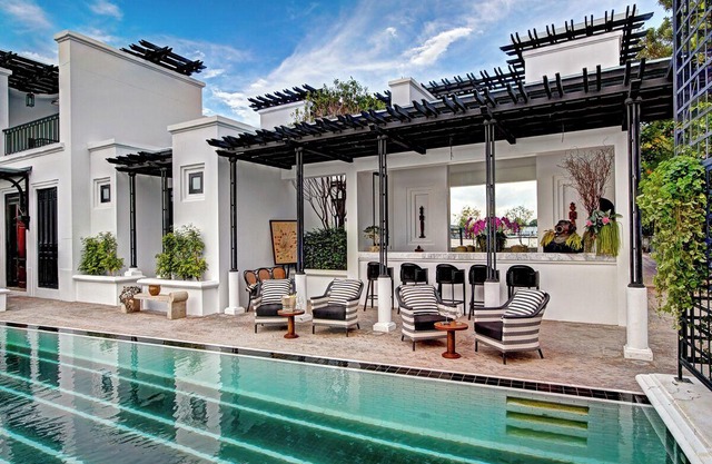 Leiko Suite - One Bedroom Resort, Sleeps 3