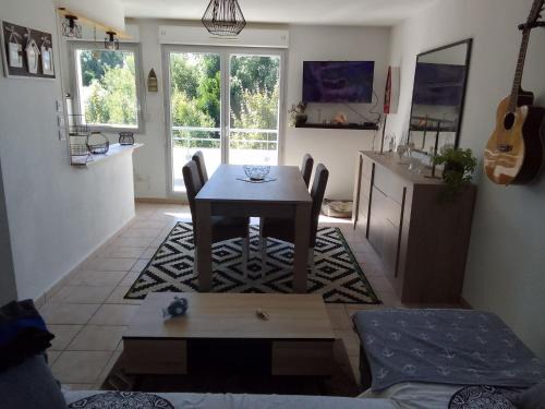 Les baigneurs apt très calme 2 chambres 58 m2 parking privé et balcon