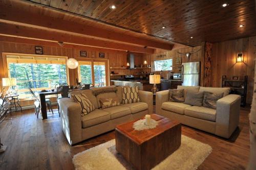 Les Bouleaux - Les Chalets Spa Canada