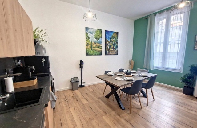 Les Calquières,1-bedroom apartment,Historic Center