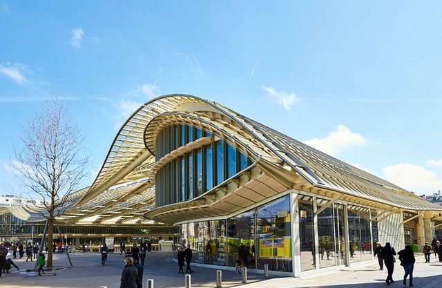 Les Halles Studio Apartment With Aircon