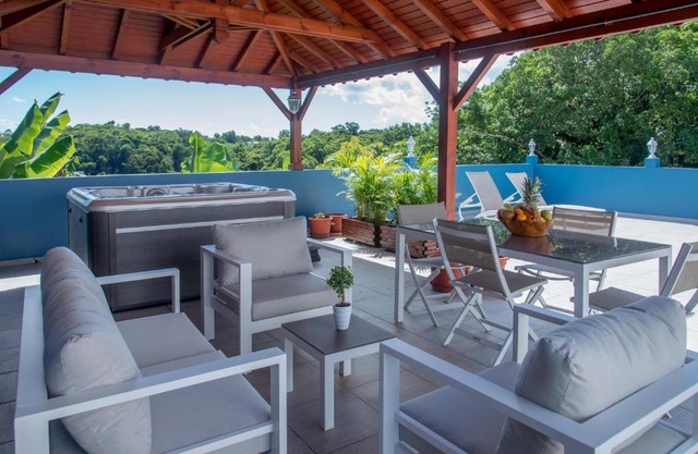 Les Hauts de Sainte-Anne "2 Spas privatifs"