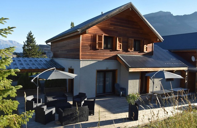 LES ORRES (05 HAUTES ALPES) CHALET TRES'ORRES (12 people) with south-facing terrace