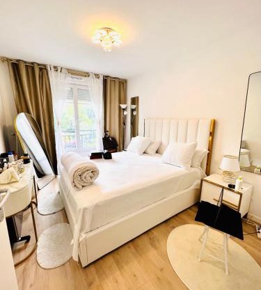 LES RÉSIDENCES DE DJIBRIL