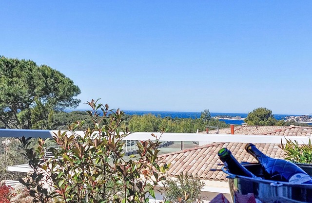 Les Terrasses d'Azur by Interhome