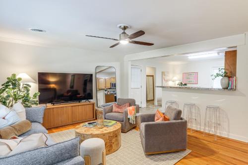 Less Than 1 Mi to Ole Miss! Serene Home with Large Yard