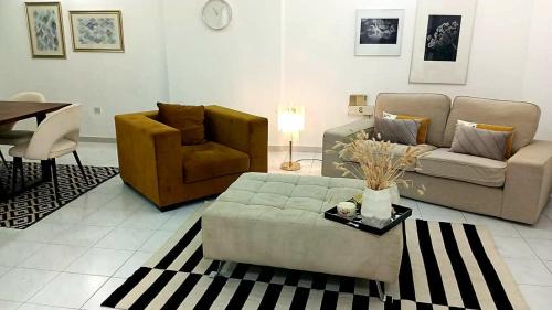 Levish 3-Bedroom Apartment with Balcony