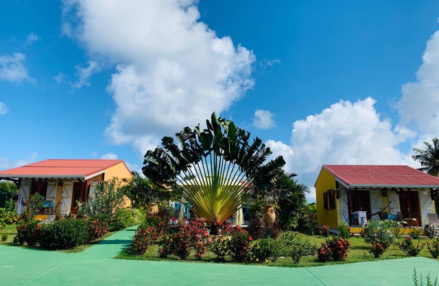 Léwòz - Bungalow with pool 2 minutes from the beach