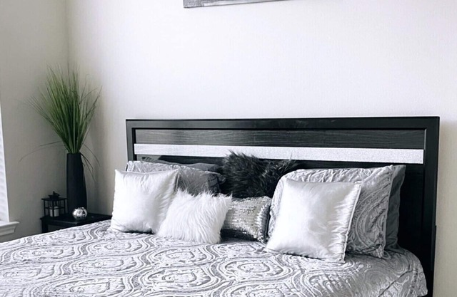 Lexys luxury one bedroom Unit
