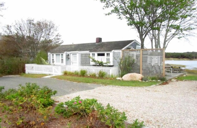 Light & Airy Home with Harbor Views (1431)