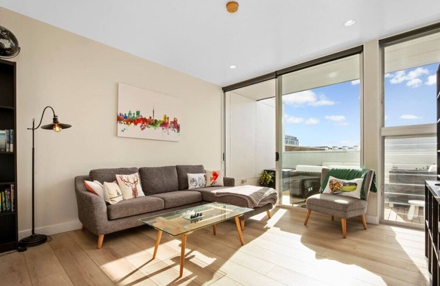 Light Filled Multi-Storey Townhouse + Carpark