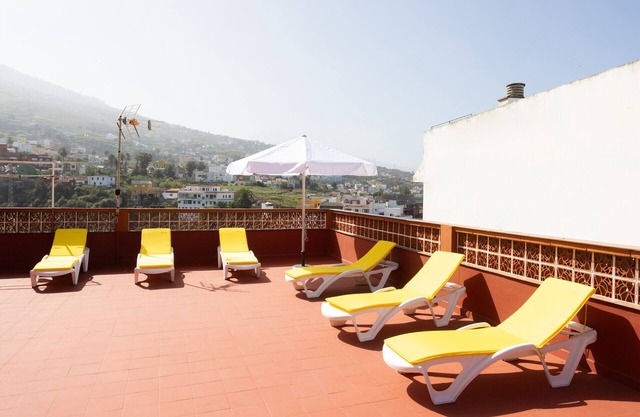 Lightbooking Family house, views of Teide, La Victoria