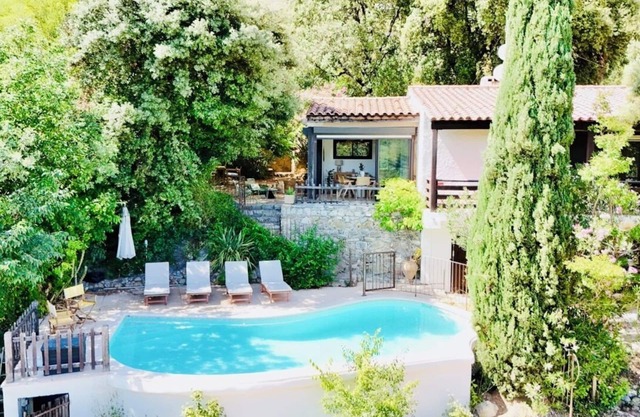 Lili - Swimming pool & Lake view