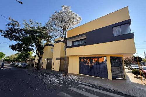 Lindo sobrado no centro, ar cond e vaga