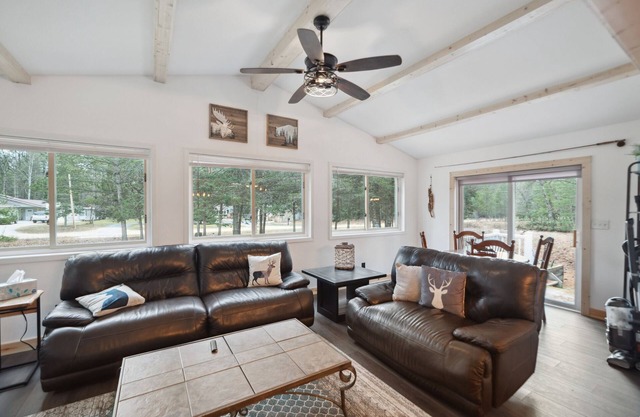 Linger Longer Estate: Blaze the Trails & Catch the Colors – Fall Adventure Awaits!
