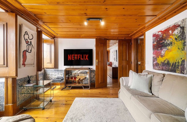 Lisbon's Gem: Timeless Elegance and Modern Comfort