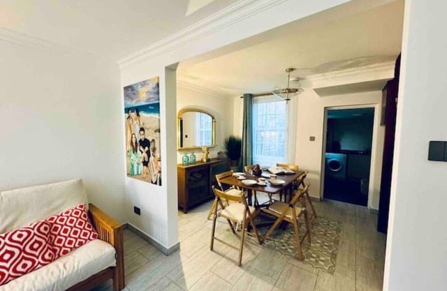 Little Grapefull Cottage