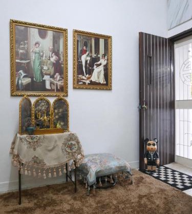 little heritage home